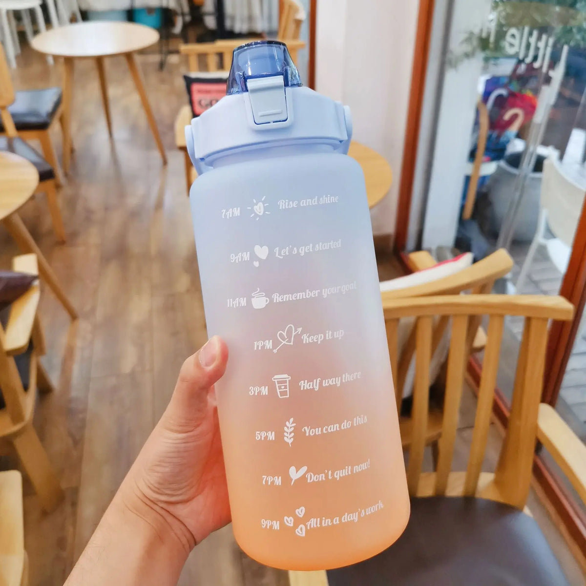 Motivatie waterfles 2 liter met tijdmarkeringen