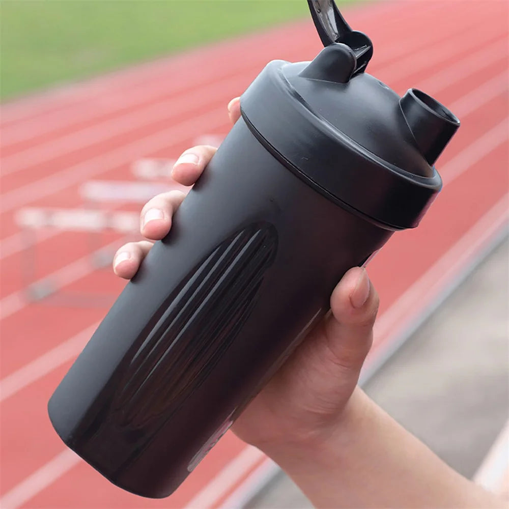 Proteïne shaker 600 ml met mengbal