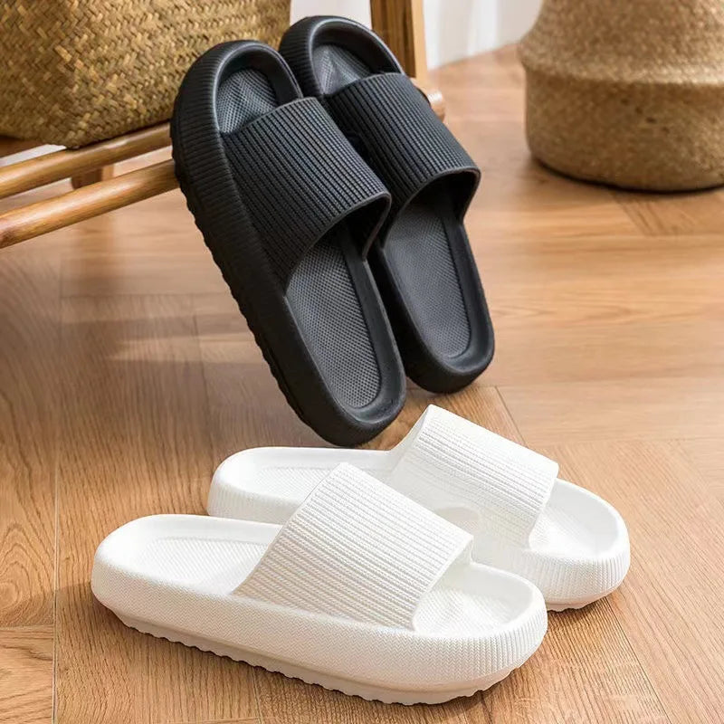 Cloud slippers met dikke zool
